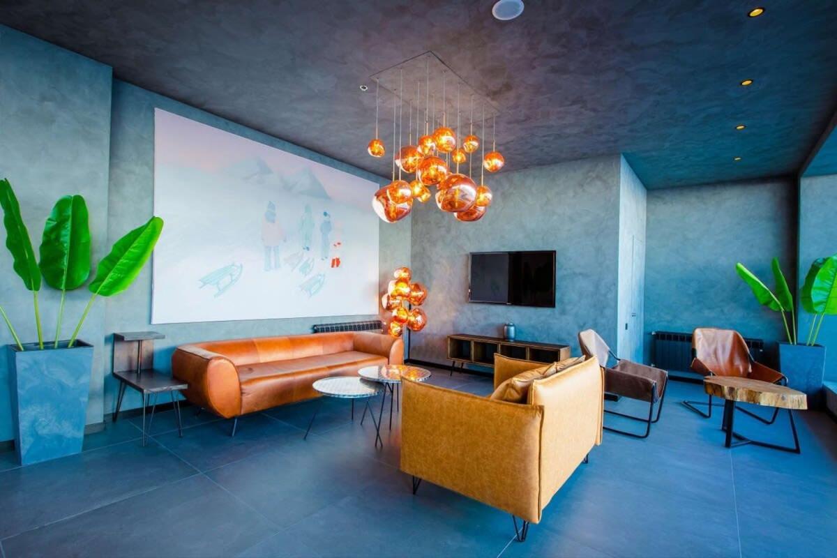 Super Stylish And Cozy 2 Bedroom 4Or6 People Apartment In Key Location In Marshall Gudauri Project Ski Resort エクステリア 写真