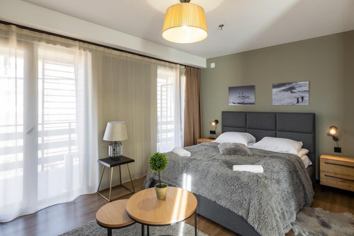 Super Stylish And Cozy 2 Bedroom 4Or6 People Apartment In Key Location In Marshall Gudauri Project Ski Resort エクステリア 写真