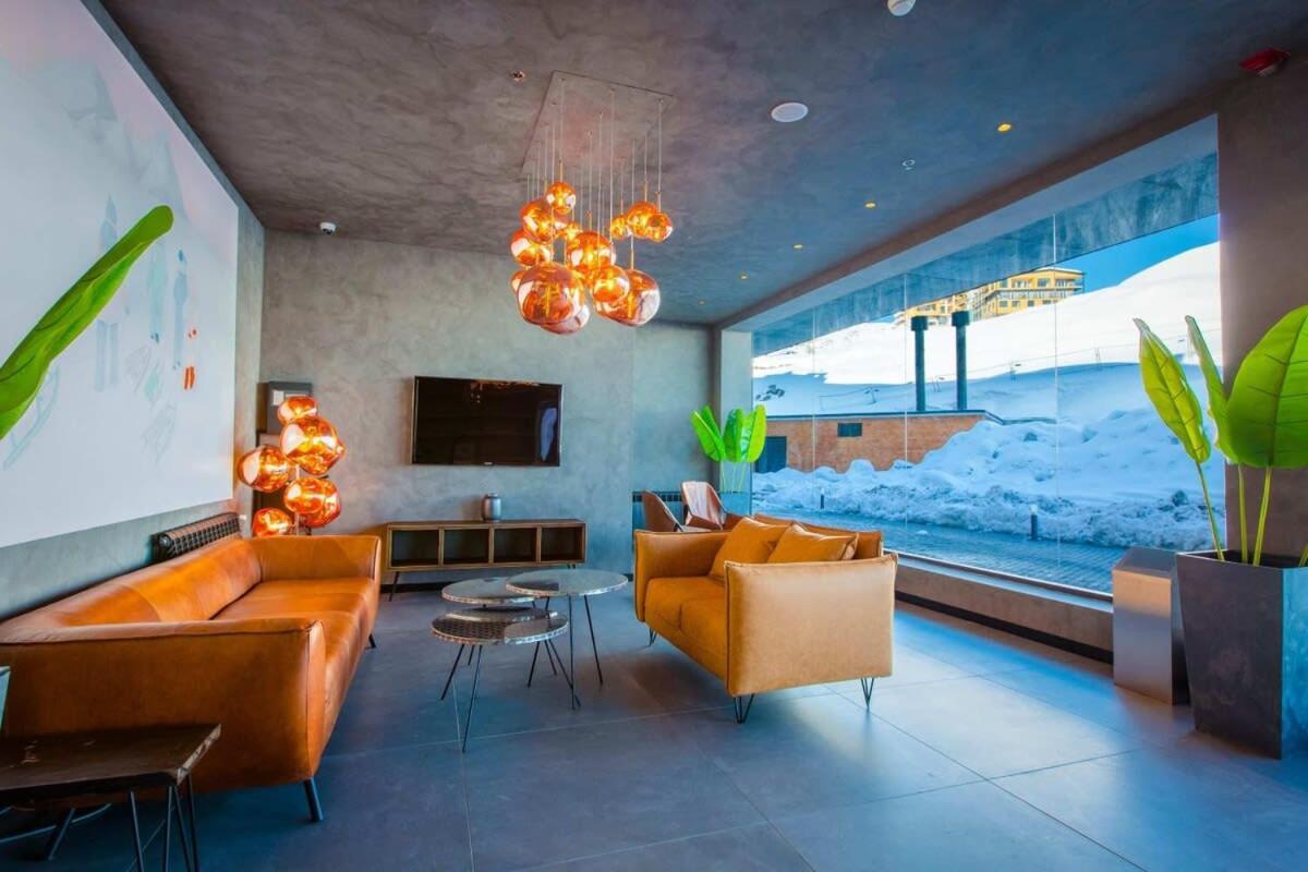Super Stylish And Cozy 2 Bedroom 4Or6 People Apartment In Key Location In Marshall Gudauri Project Ski Resort エクステリア 写真